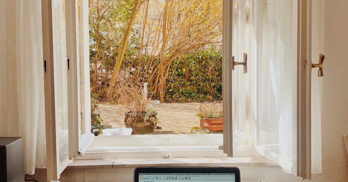 Understanding the Average Price Range for Laptop Screen Replacement in Sydney